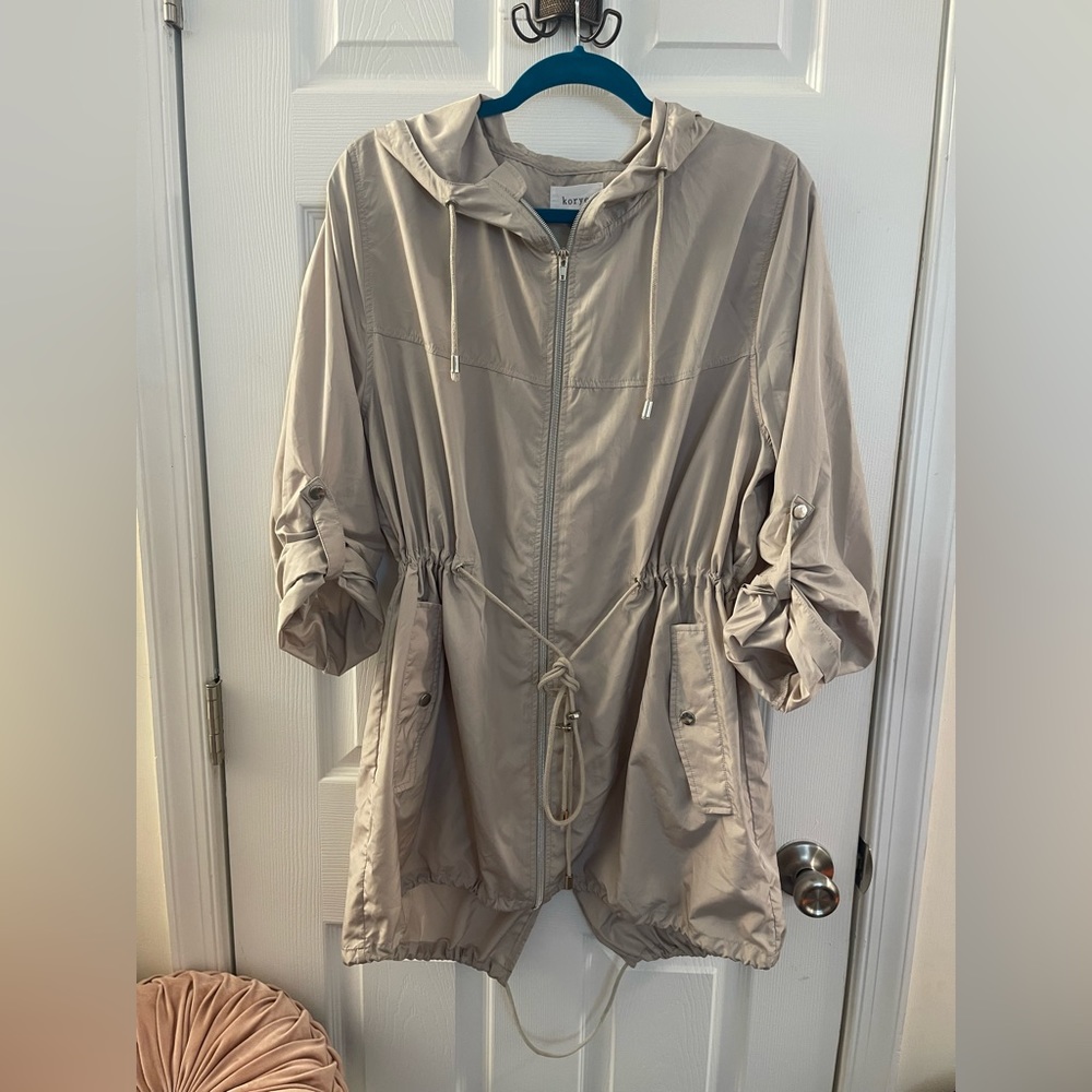 Satin jacket, size extra large